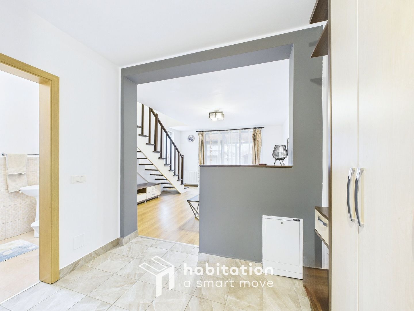 Tur virtual – Cămin modern lângă  pădure, ideal pentru o familie - Poză 4