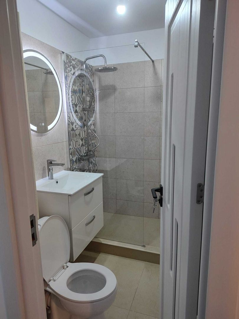 Apartament 3 camere centrala proprie renovat Favorit - Poză 8