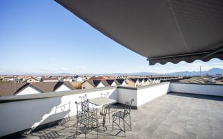 Apartament deosebit cu terasă panoramică – Sanpetru, Str. Sfinții Constantin - Poză 1