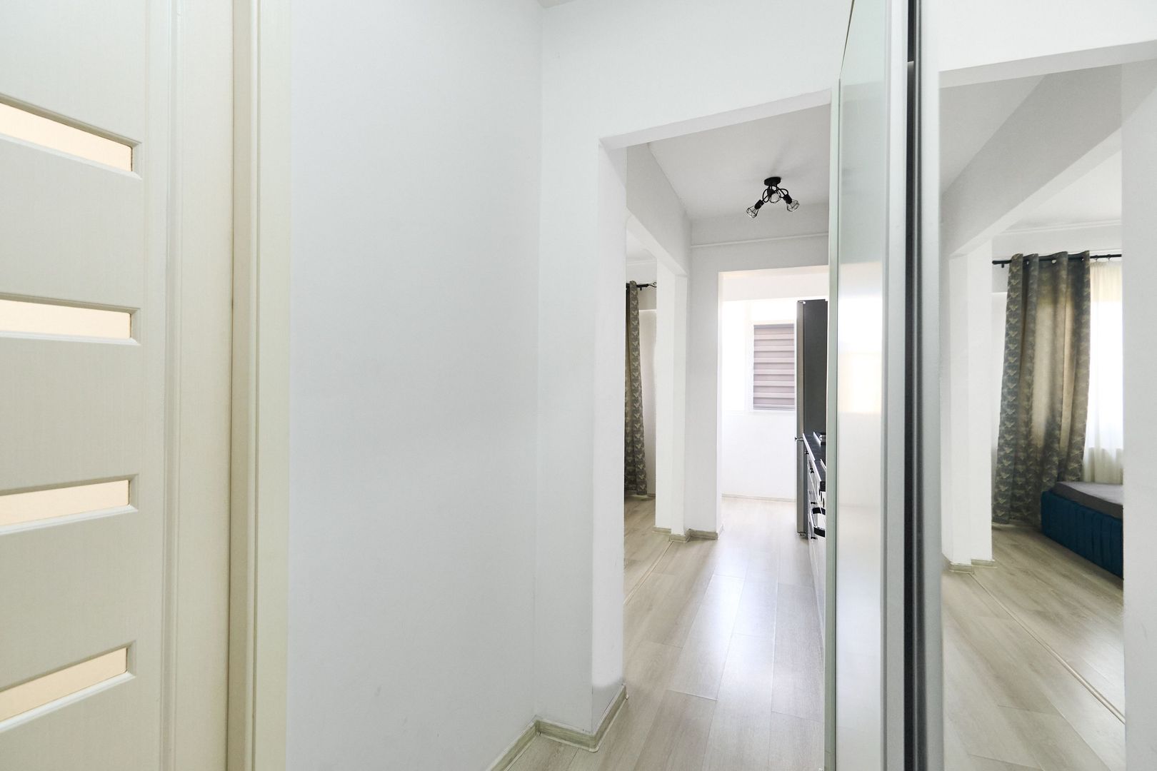Garsoniera Gavana 3 | Mobilata si Utilata! - Poză 8