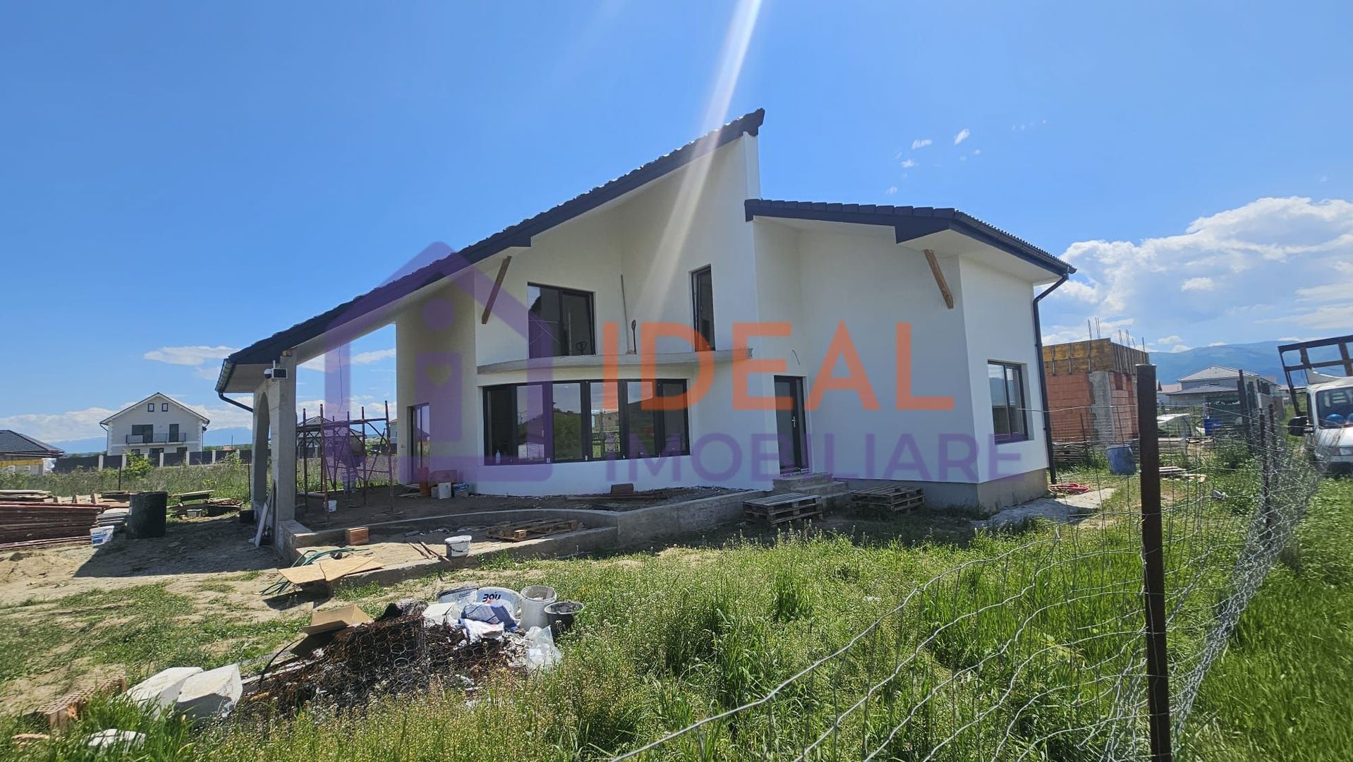 Casa Individuala Moderna cu 5 camere si 668 mpu curte, in Cristian - Poză 5