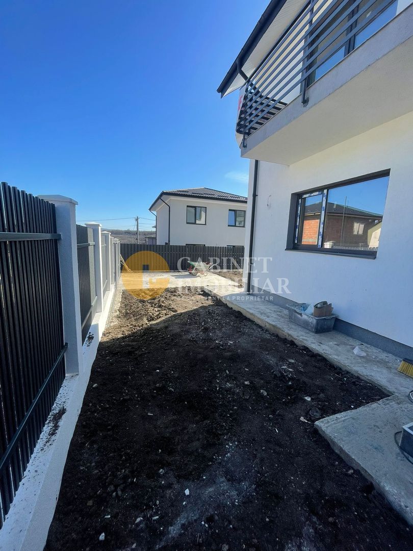 🏡 Vilă Tip Duplex modernă – Mutare imediată în Valea Adâncă - Zona 5 Drumuri - Poză 4