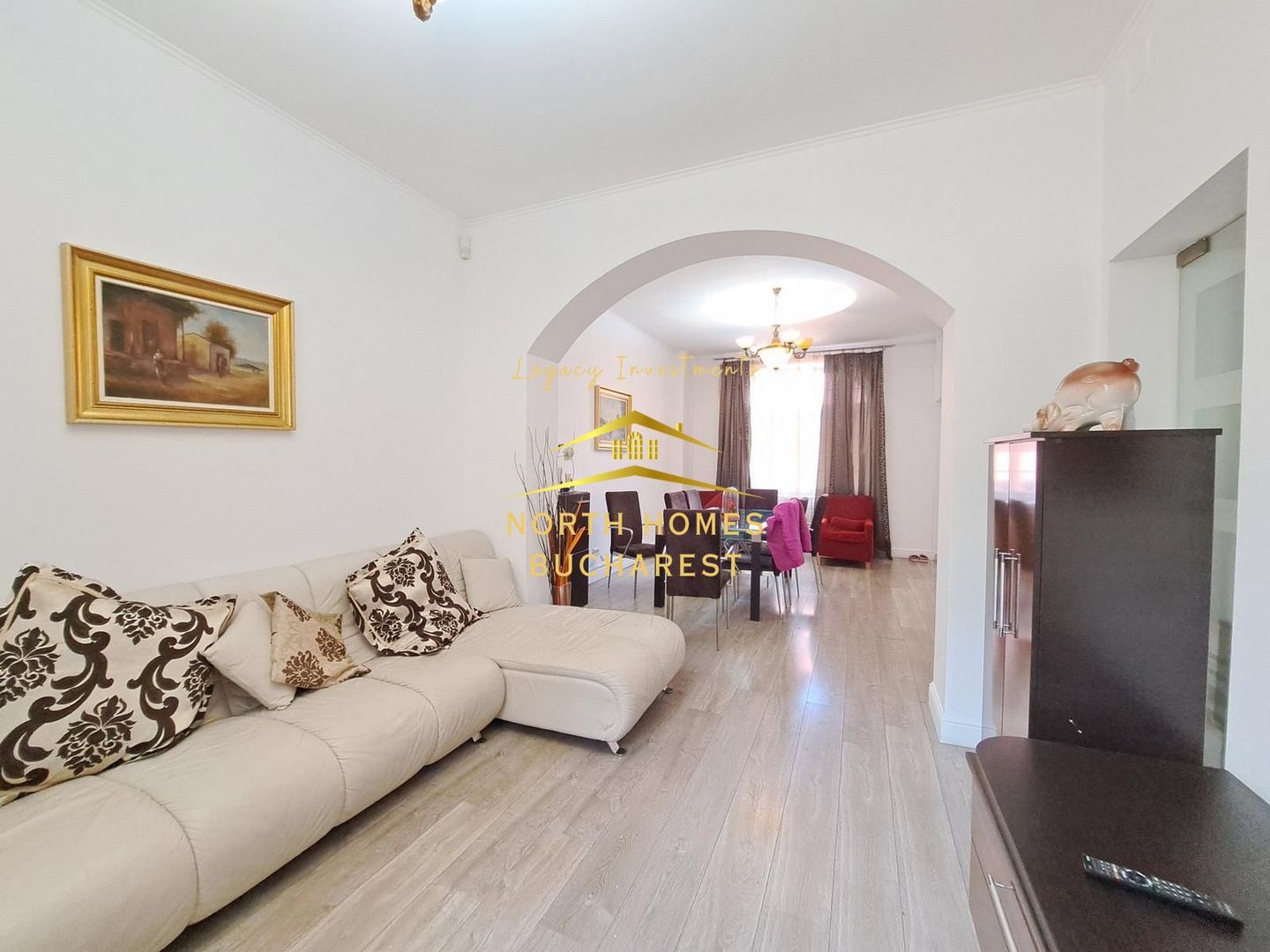 Vila de inchiriat -7 camere -Parcare - zona UNIRII - Poză 7