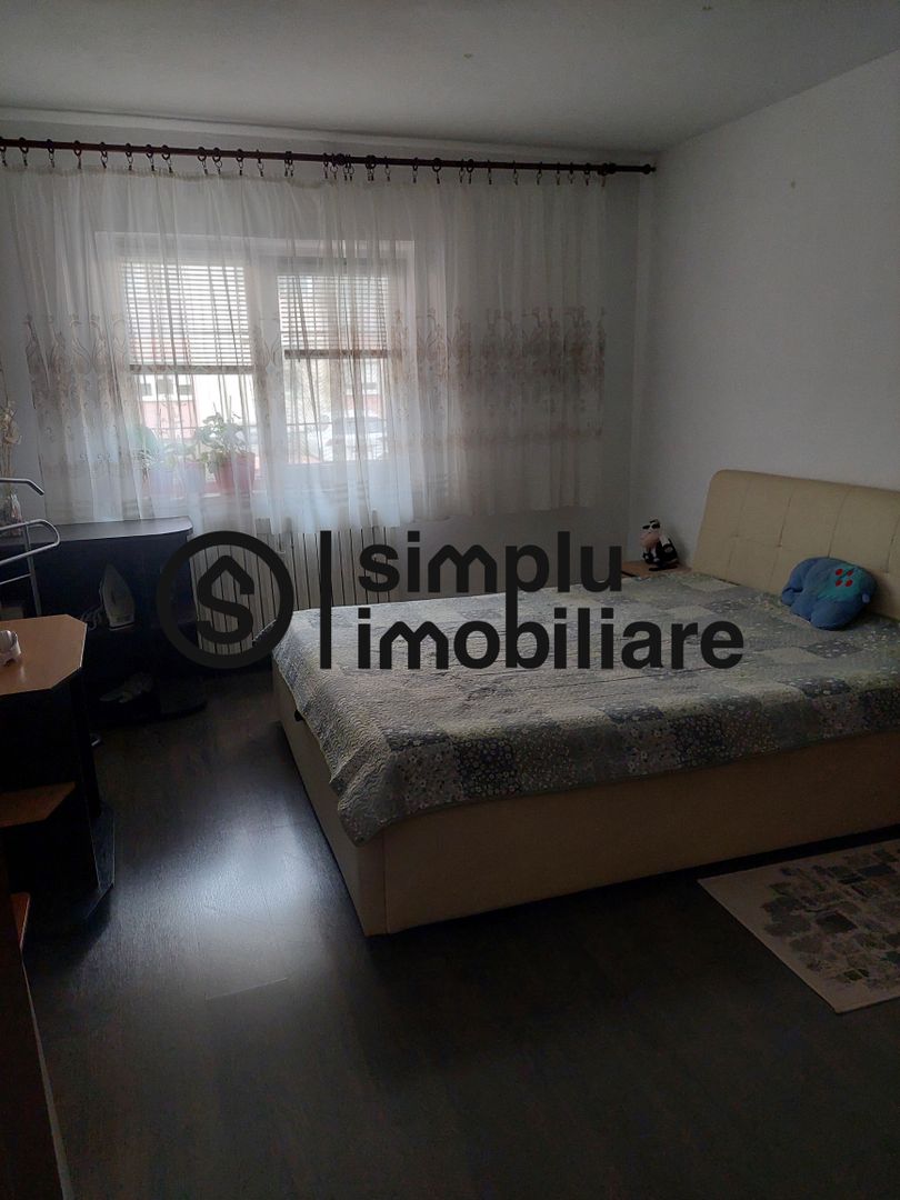 2 decomandate, parter, balcon, Sarari - 106 000 Euro - Poză 9