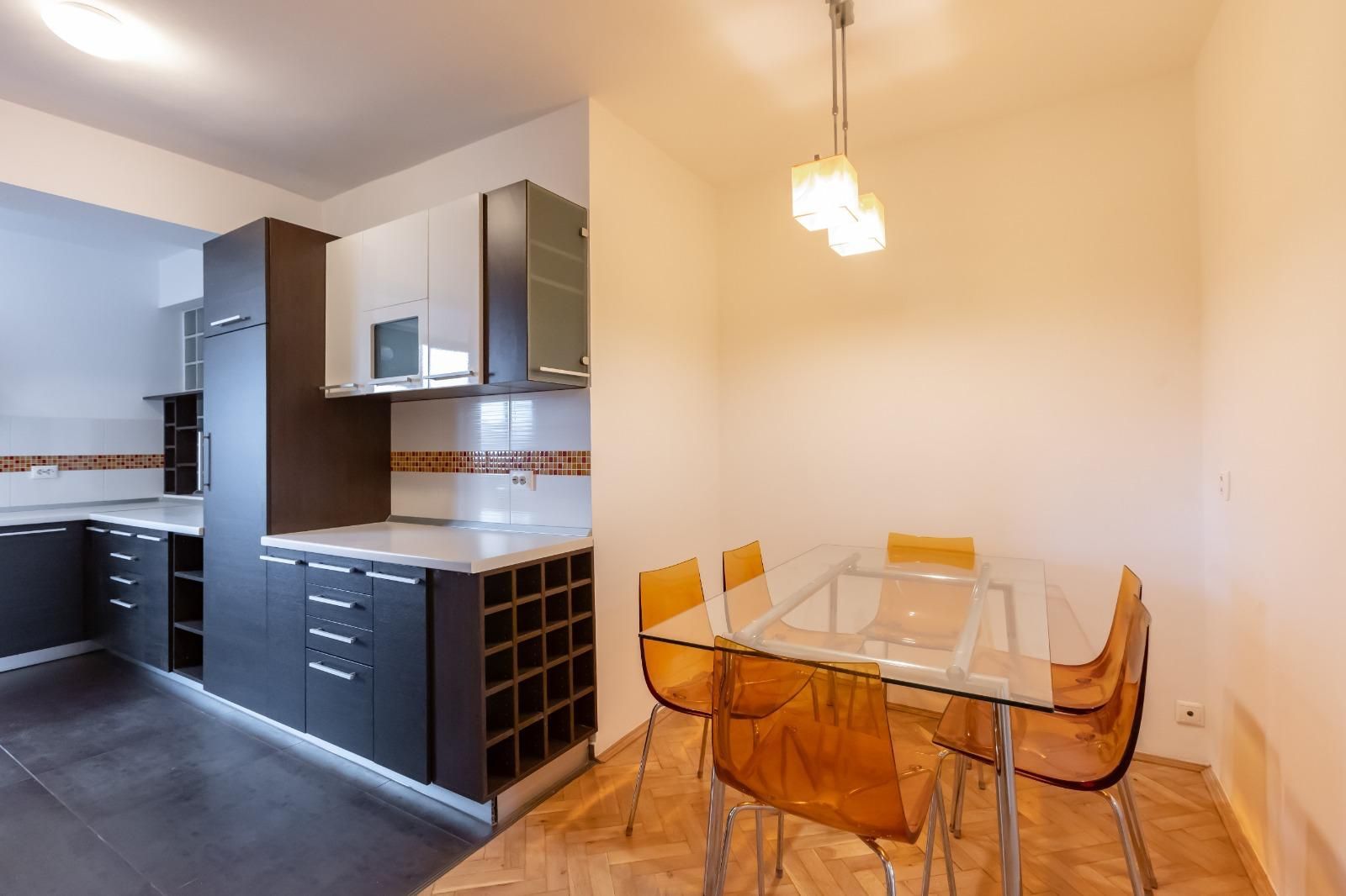Apartament spatios cu garaj in zona Bogdanesti - Poză 14