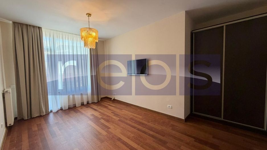 INCHIRIERE 4 CAMERE LUX | 200MP | NEMOBILAT | LOC PARCARE | VEDERE LAC - Poză 11