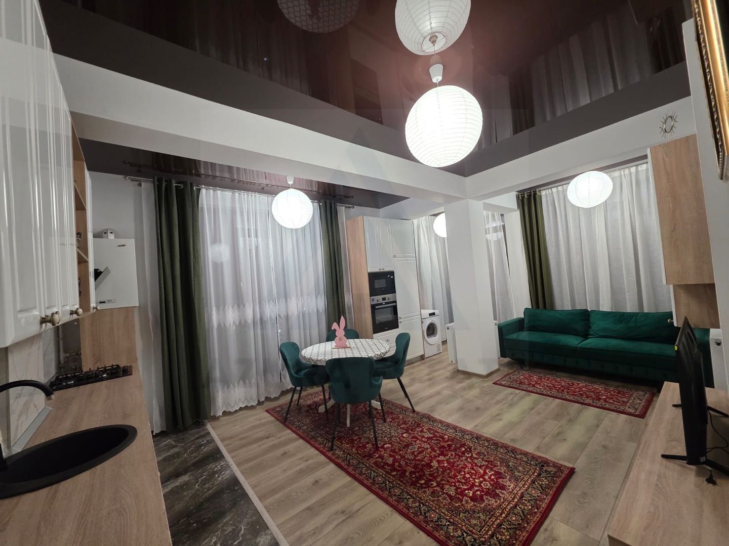 Apartament modern 2 dormitoare 2 bai parcare etaj 2 zona Doamna Stanca - Poză 1