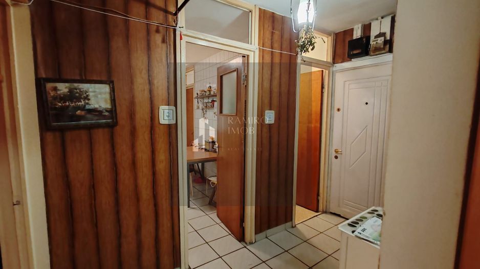 Apartament 2 camere, Sector 4, Resita/Luica, decomandat, spatios - Poză 4
