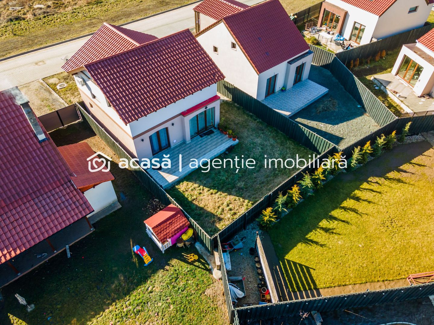 Casa  in cartier Westfield - Poză 1