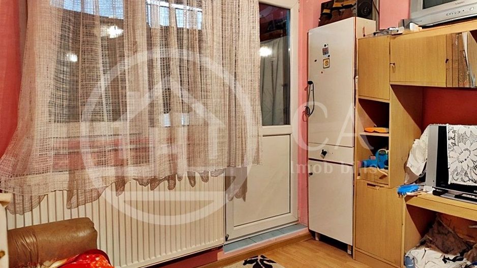 Apartament de vanzare 3 camere zona Decebal, Oradea. - Poză 4