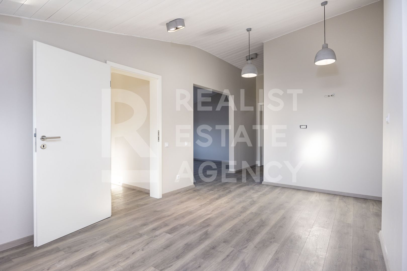 Chirie, casă, 8 camere, zona 1 Mai, București - Poză 28