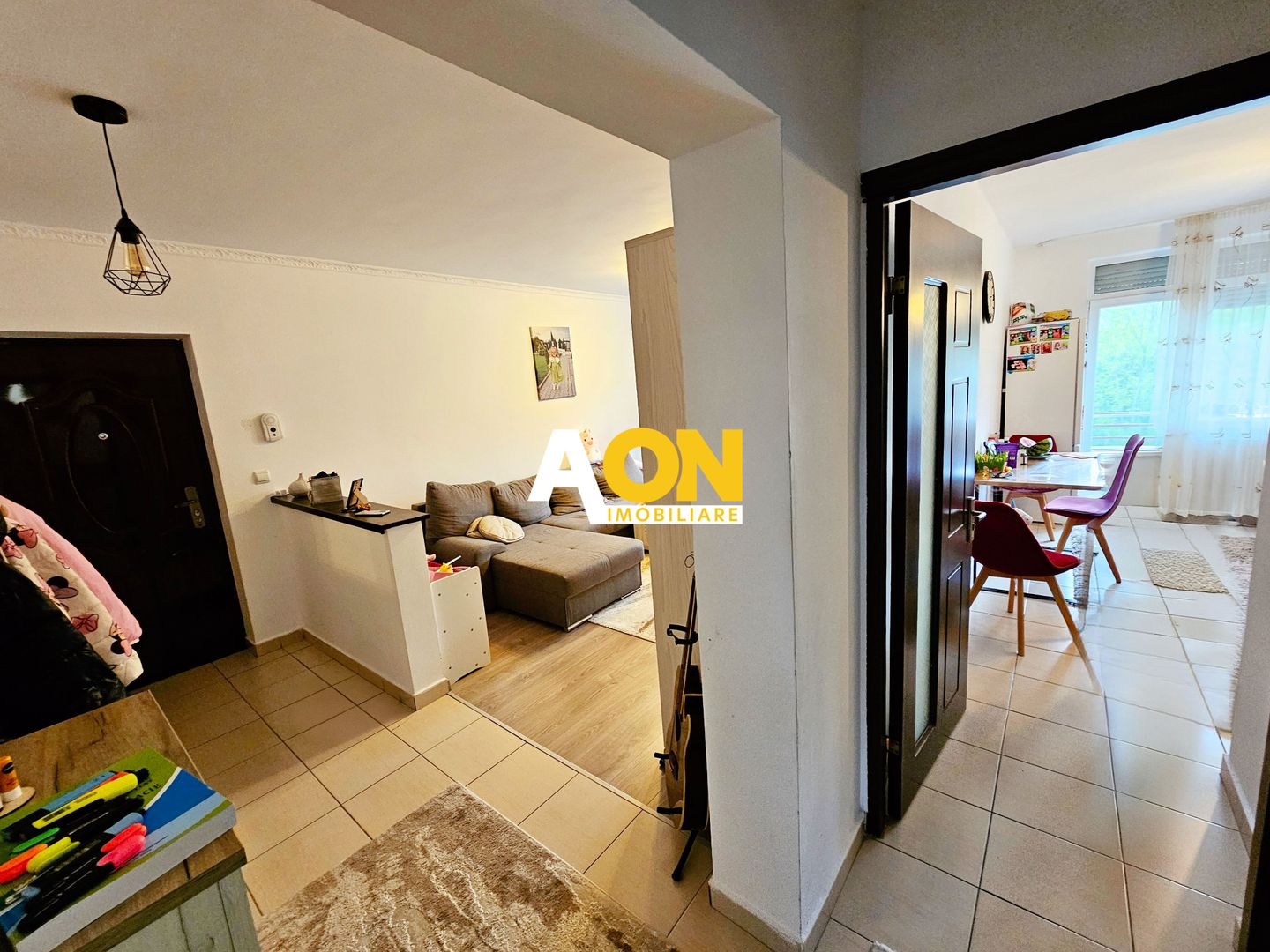 Apartament 2 camere, 56 mp, etaj 1,  2 balcoane, Cetate - Poză 2