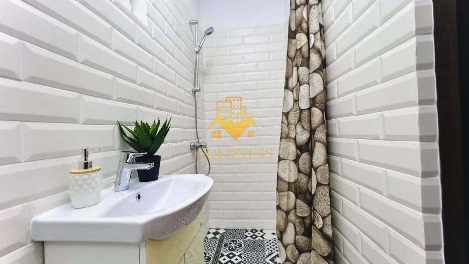 Garsoniera,Zona Mihai Viteazul,Mc Donald s,Ultracentral,Carrefour. - Poză 5