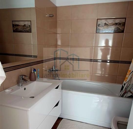 Inchiriere apartament 3 camere - Poză 17