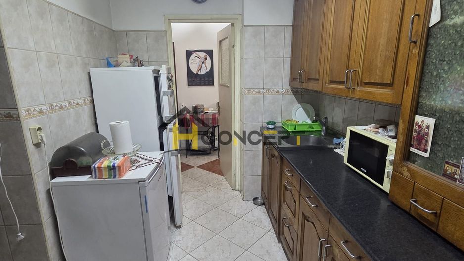 Inchiriere apartament 3 camere Secuilor 10 min metrou Brancoveanu - Poză 5