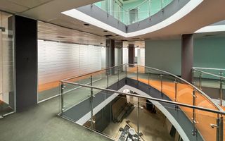 Proprietate comercială premium de vânzare- teren 3.728 mp |  Lângă A0 - Poză 1