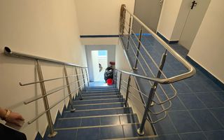 Spațiu de închiriat,ultracentral,Covasna, 152mp, 1000 euro(negociabil) - Poză 7