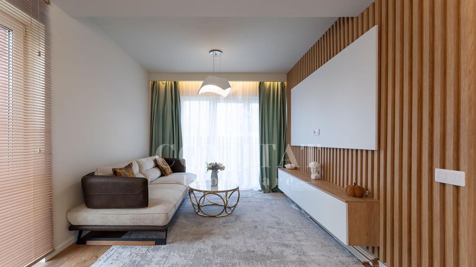 Casă ultrafinisat | Grădina și terasa | Zona Casa Zânelor - Poză 8