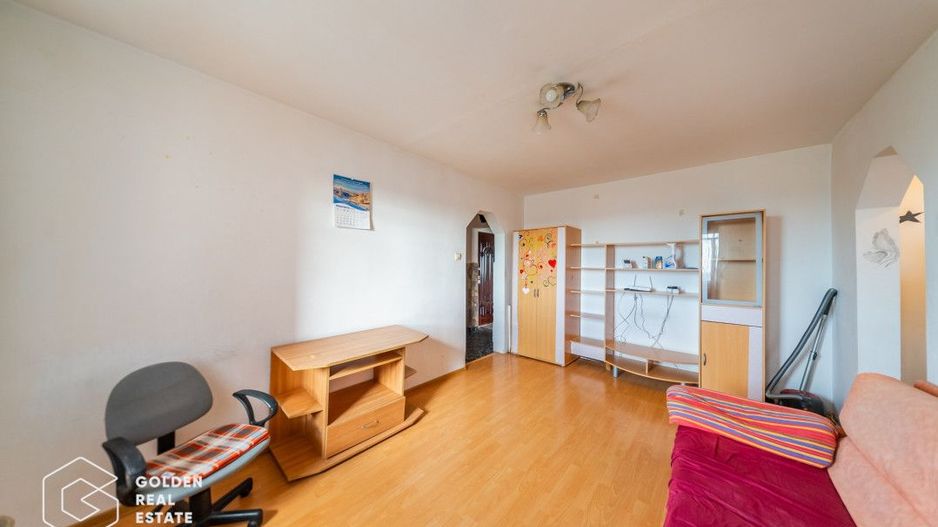 Apartament 3 camere, 6/10, cu centrala proprie, zona Fortuna - Poză 2