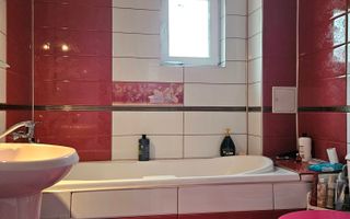 Oportunitate - Casă individuala Tractorul 180 mp , zona Coresi - Poză 18