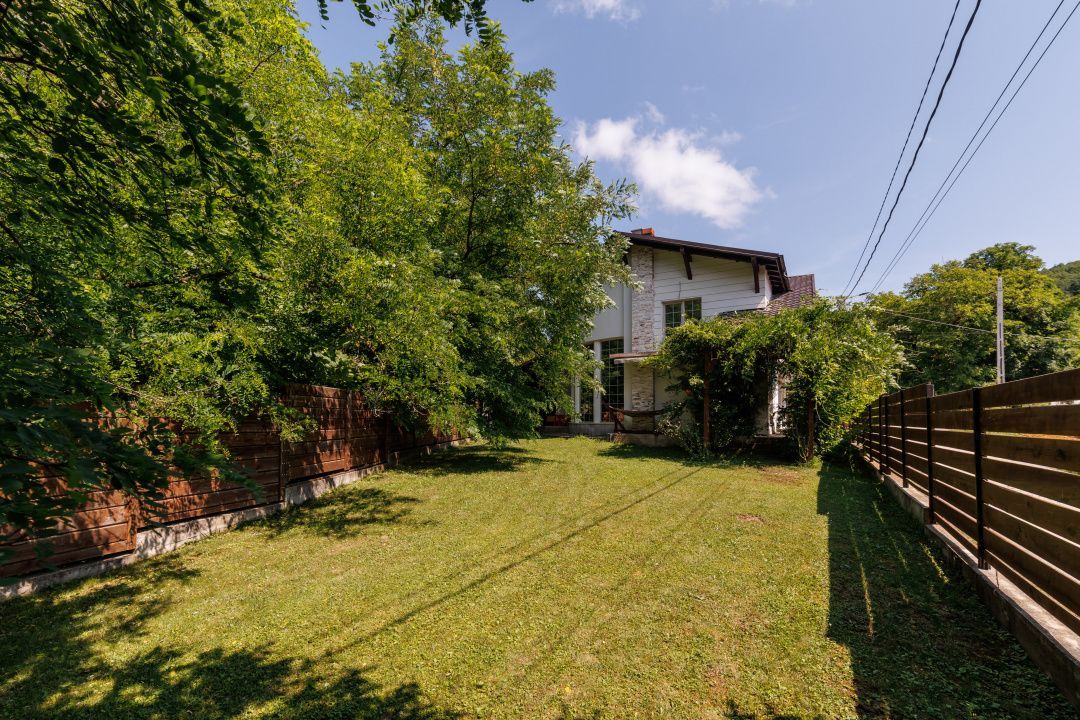 Casa deosebita in Bascov, Valea Ursului. AG - Poză 10