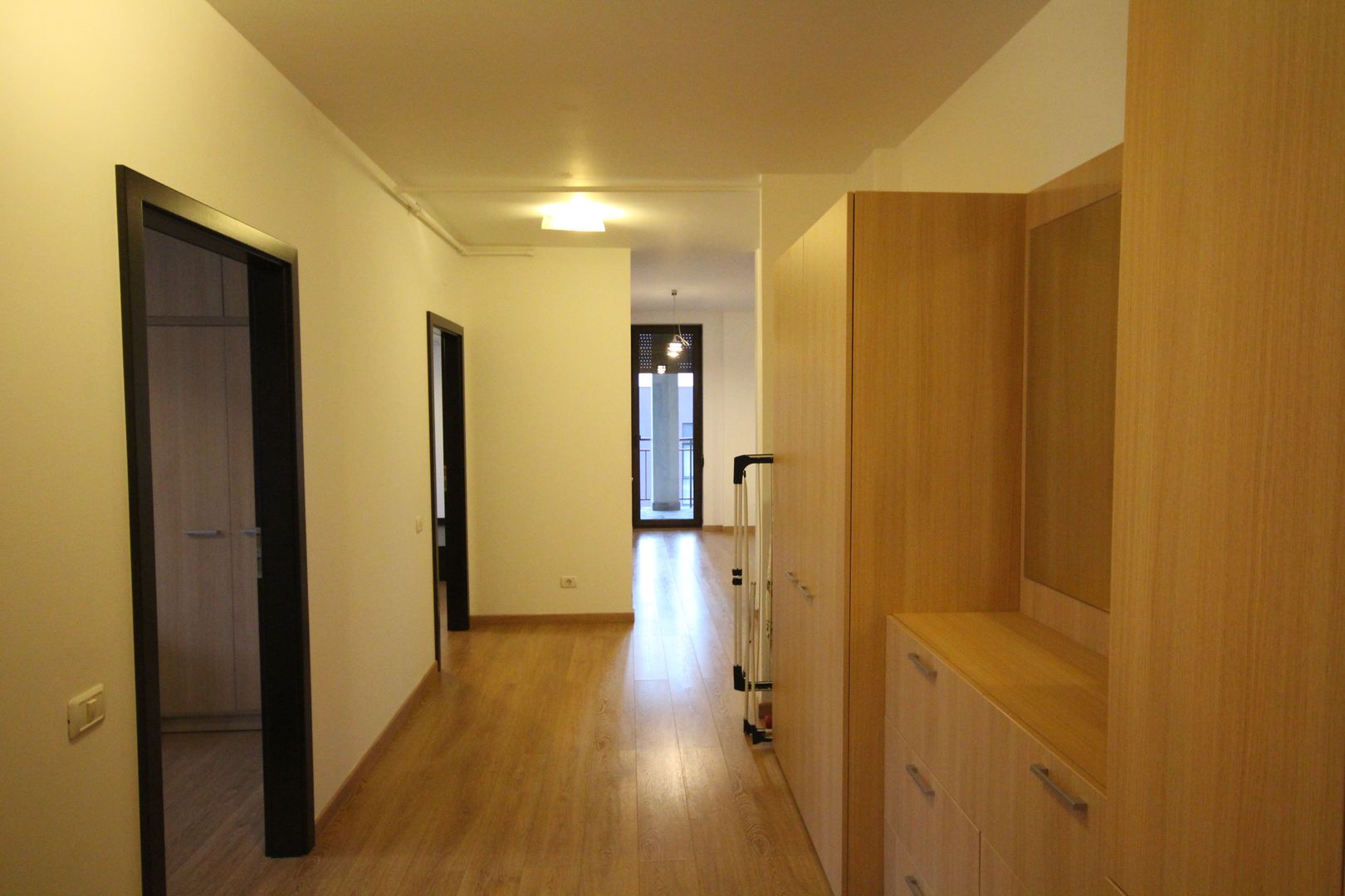 Spațios 4 camere, zona Braytim - Poză 4