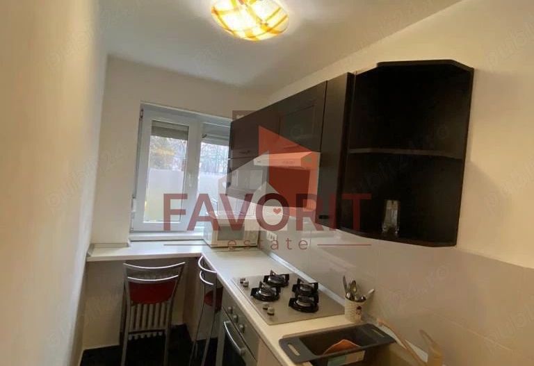 2 camere | zona centrala | mobilat | loc de parcare | centrala proprie - Poză 2