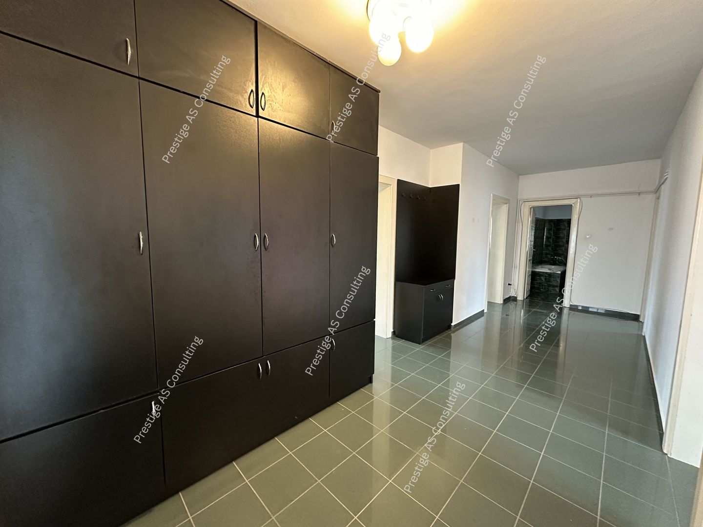 Apartament 3 camere Etaj 1 | Zona Crisan - Poză 4