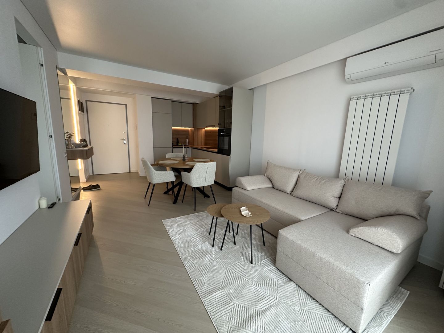 PRIMA INCHIRIERE DOUA CAMERE I PIPERA ROND OMV - Poză 2