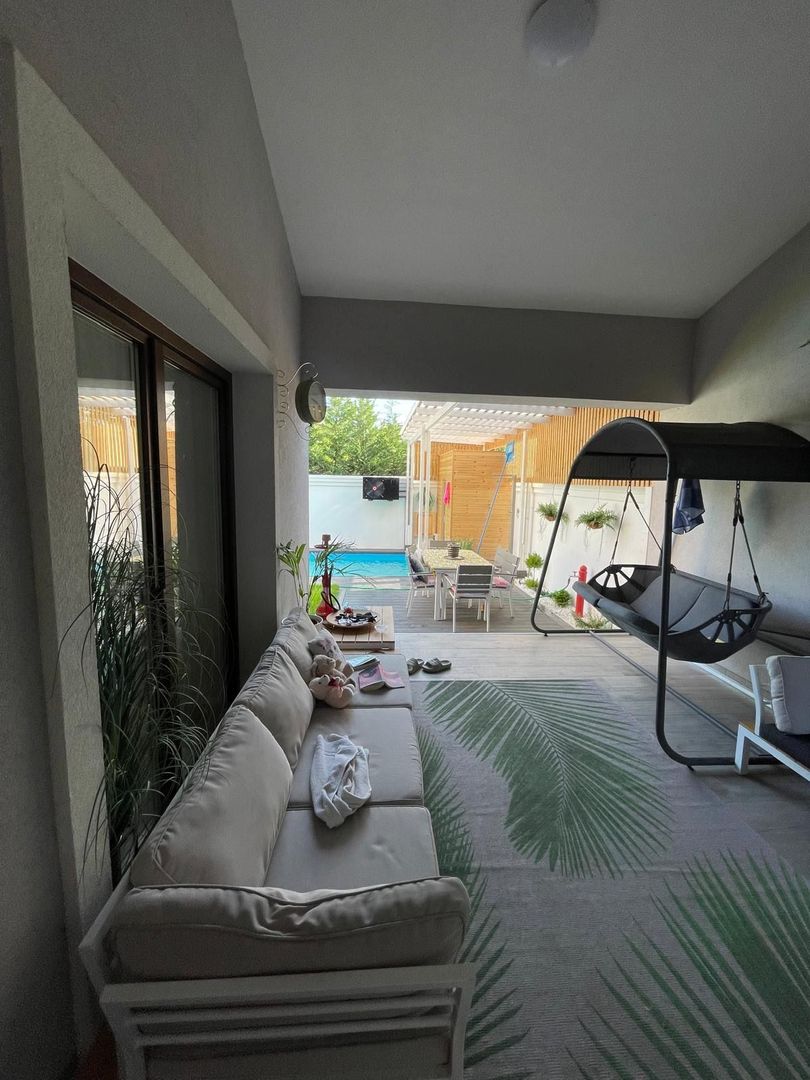 Proprietate de lux cu piscina si design modern-Dumbravita - Poză 12