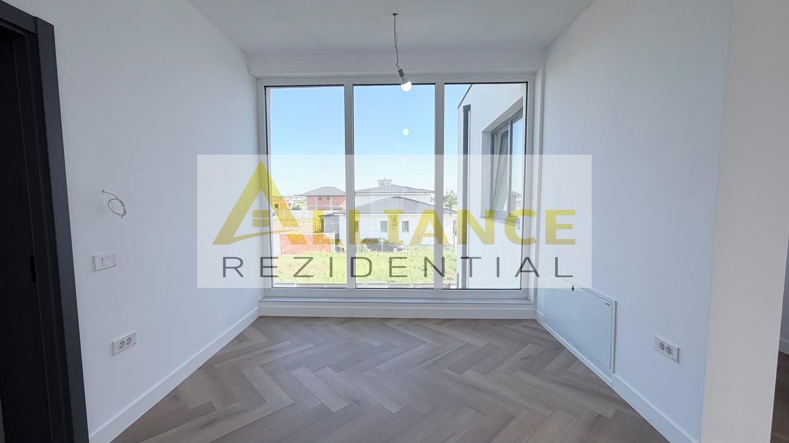 Casa Individuala - 4 camere - 3 bai - 310mp teren - Poză 9