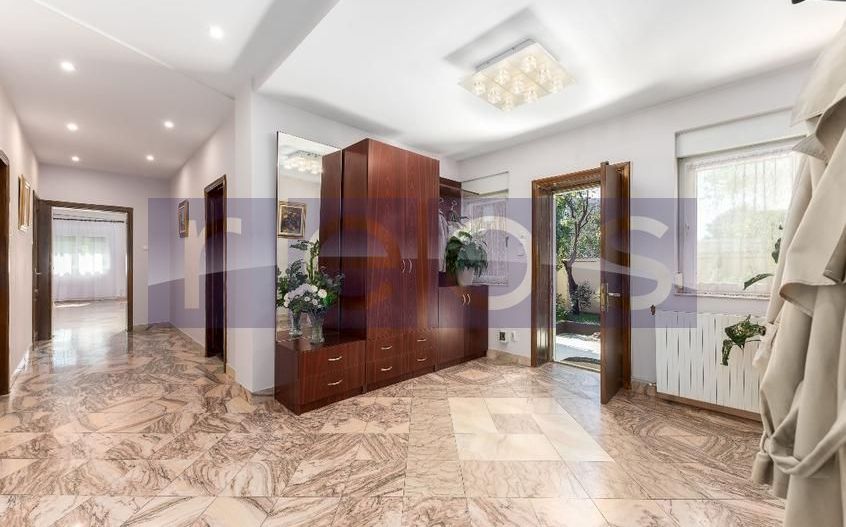 VANZARE VILA 360 MP | 300 MP CURTE | PARCUL CIRCULUI | MOBILAT-UTILAT - Poză 6