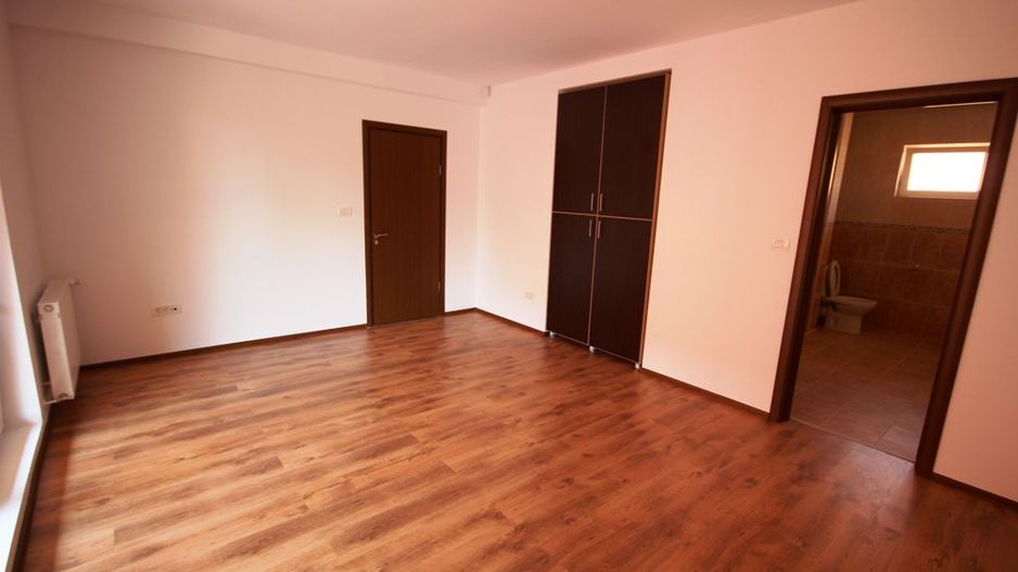 Vila spatioasa  nemobilata zona Elisabetin - Poză 18