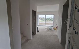 Duplex cu 5 camere si teren de 372mp - Poză 4