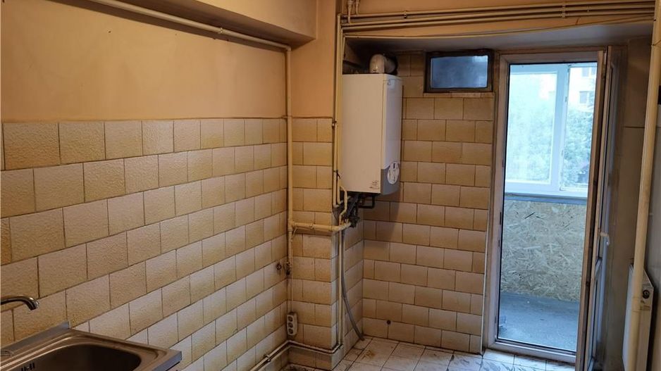 Apartament 3 camere CENTRALA PROPRIE | BLOC REABILITAT | APUSULUI - Poză 1