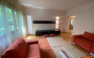 3 camere decomandat lux zona Medicina - CENTRALA PROPRIE - Poză 2