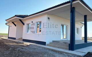 Casa cu 4 camere de vanzare in Santandrei - Poză 1