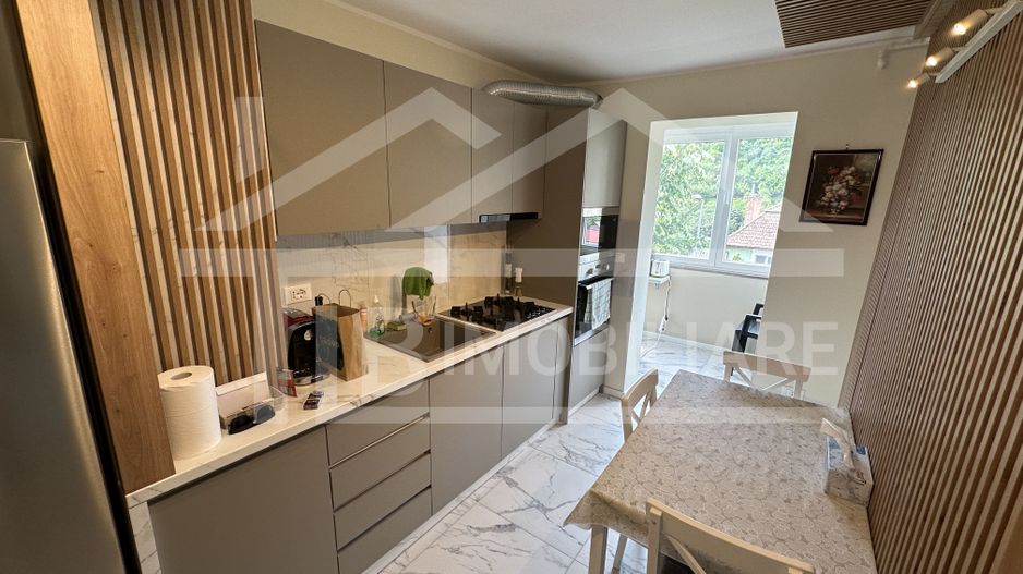Apartament cu 2 camere, 54mp, decomandat, Zona Europa - Poză 3