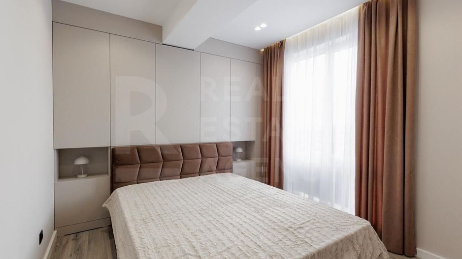 Vânzare, apartament, 2 camere + living, strada Calea Ieşilor, Sculeni - Poză 3