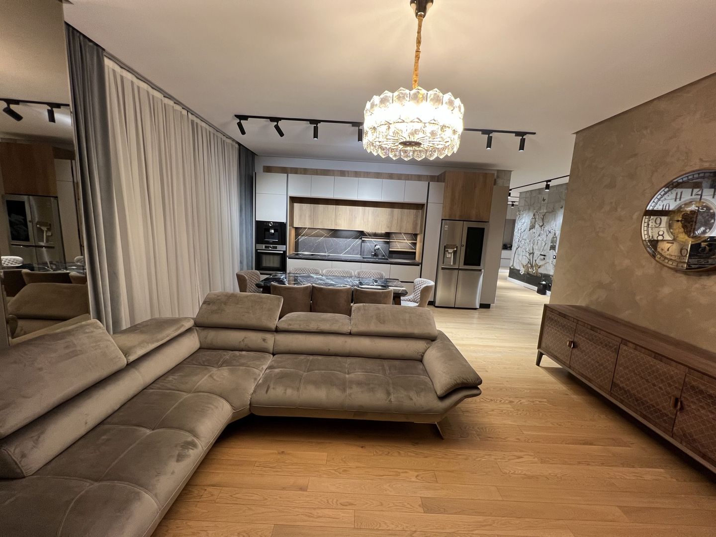 5 camere Lux Rahmaninov Residence vedere Parc Verdi - Poză 3