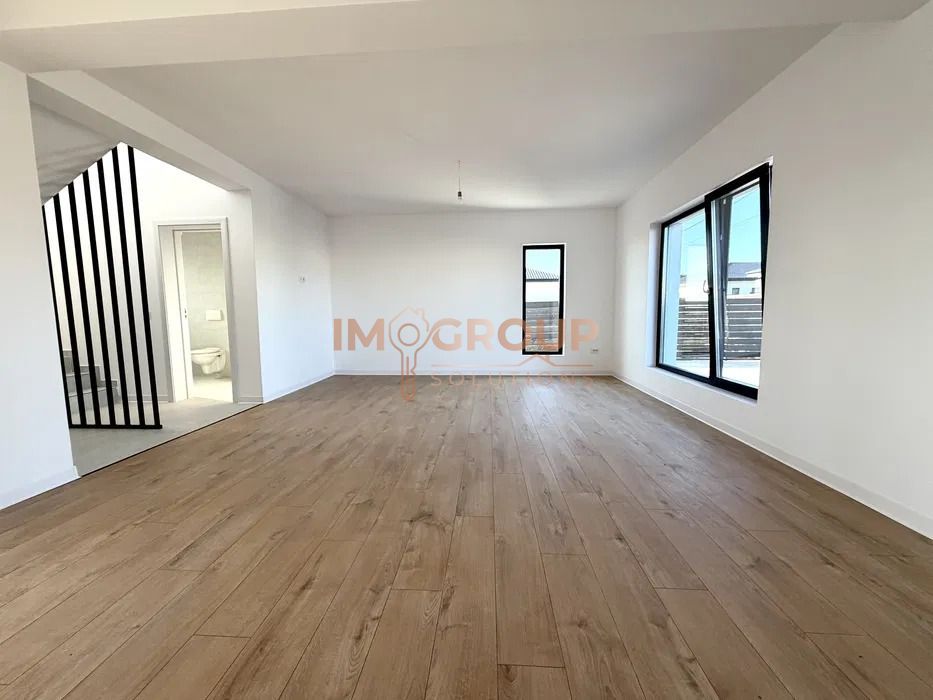 COMISION 0% - CASA FINALIZATA CU 4 CAMERE - LA ASFALT - Poză 3