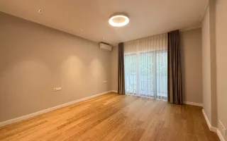 Jumatate din vila in zona Floreasca - Poză 11