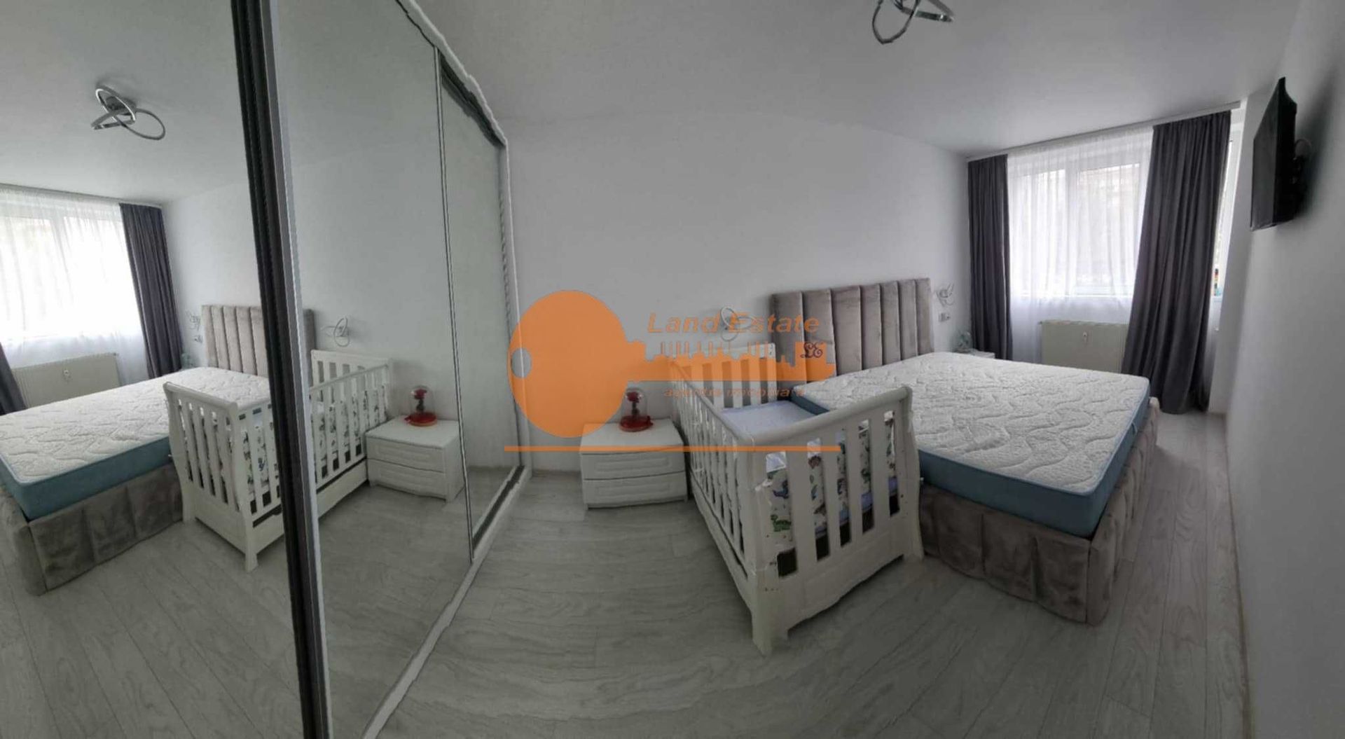 Apartament 3 Camere, Metrou Eroii Revolutiei - Poză 1
