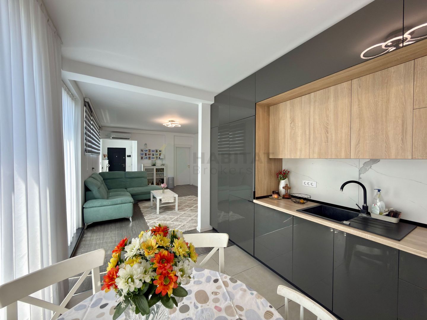Casa pe parter cu 3 camere | Tunari | Mobilata si utilata - Poză 7