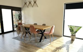 Casă Modernă în Liniștea Naturii - Poză 2