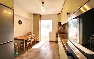 Exclusivitate - Zona Carpatilor, apartament decomandat, insorit, loc de parcare - Poză 9