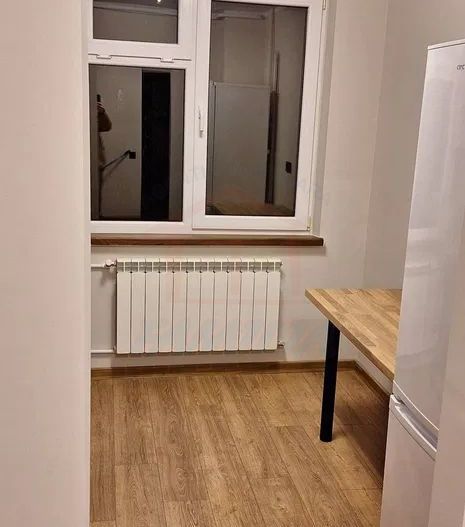 Vanzare apartament  renovat complet, zona Parfumul Teilor, etaj 1. - Poză 5