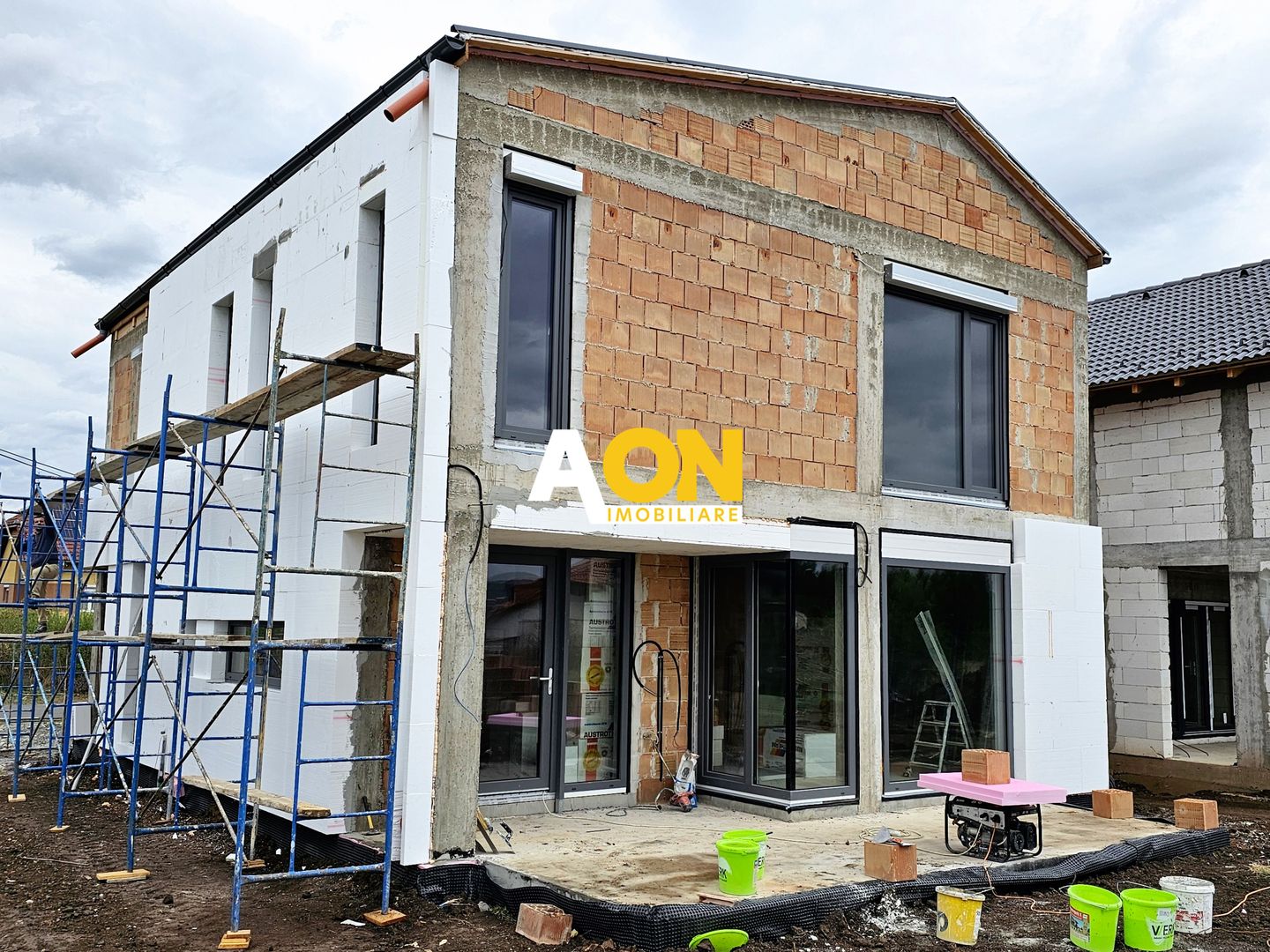 Casa 5 camere, 420 mp teren, finisaje la cheie, Cetate - Poză 1