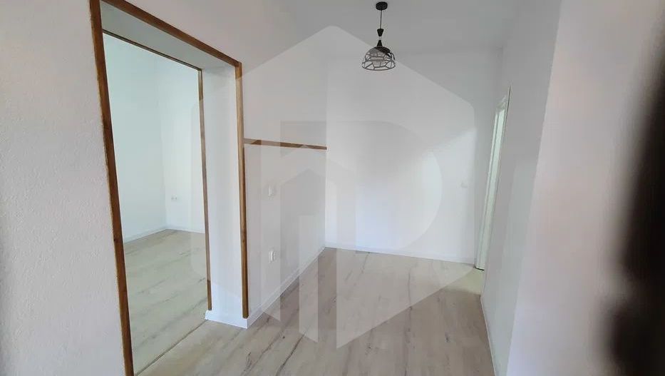 Apartament la casa - 34mpu - Ultracentral -2 Camere- Ideal investitie - Poză 4