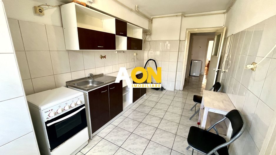 Apartament cu 3 Camere, Etaj 1, Zonă Ultracentrală - Poză 10